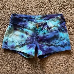 size 2 Diva purple and blue tie-dyed denim jean shorts